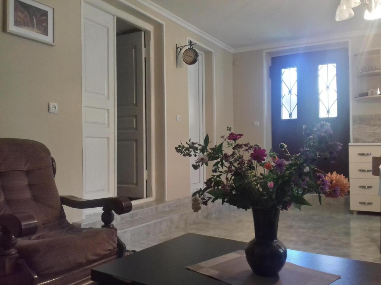 Mti House Hotel Kvesheti Екстериор снимка